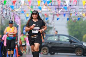 BIB: 46427
                            <button type="button" onclick="openModal(9925149)" class="btn btn-primary btn-sm float-right btn-popup" data-toggle="modal" data-target=".modal-high-quality">
                        <i class="fas fa-shopping-cart"></i> Add to Cart
                    </button>
                                            <button type="button" onclick="isThisMe(9925149, true)" class="btn btn-success btn-sm float-right btn-popup btn-isme hidden" data-toggle="tooltip" data-placement="bottom" title="นี่คือรูปของคุณใช่ไหม คลิกที่นี่เพื่อเอาเข้าอัลบั้ม">
                        <i class="fas fa-plus"></i> Add to album
                    </button>
                    <button type="button" onclick="isThisMe(9925149, false)" class="btn btn-warning btn-sm float-right btn-popup btn-isnotme hidden">
                        <i class="fas fa-ban"></i> Remove from album
                    </button>